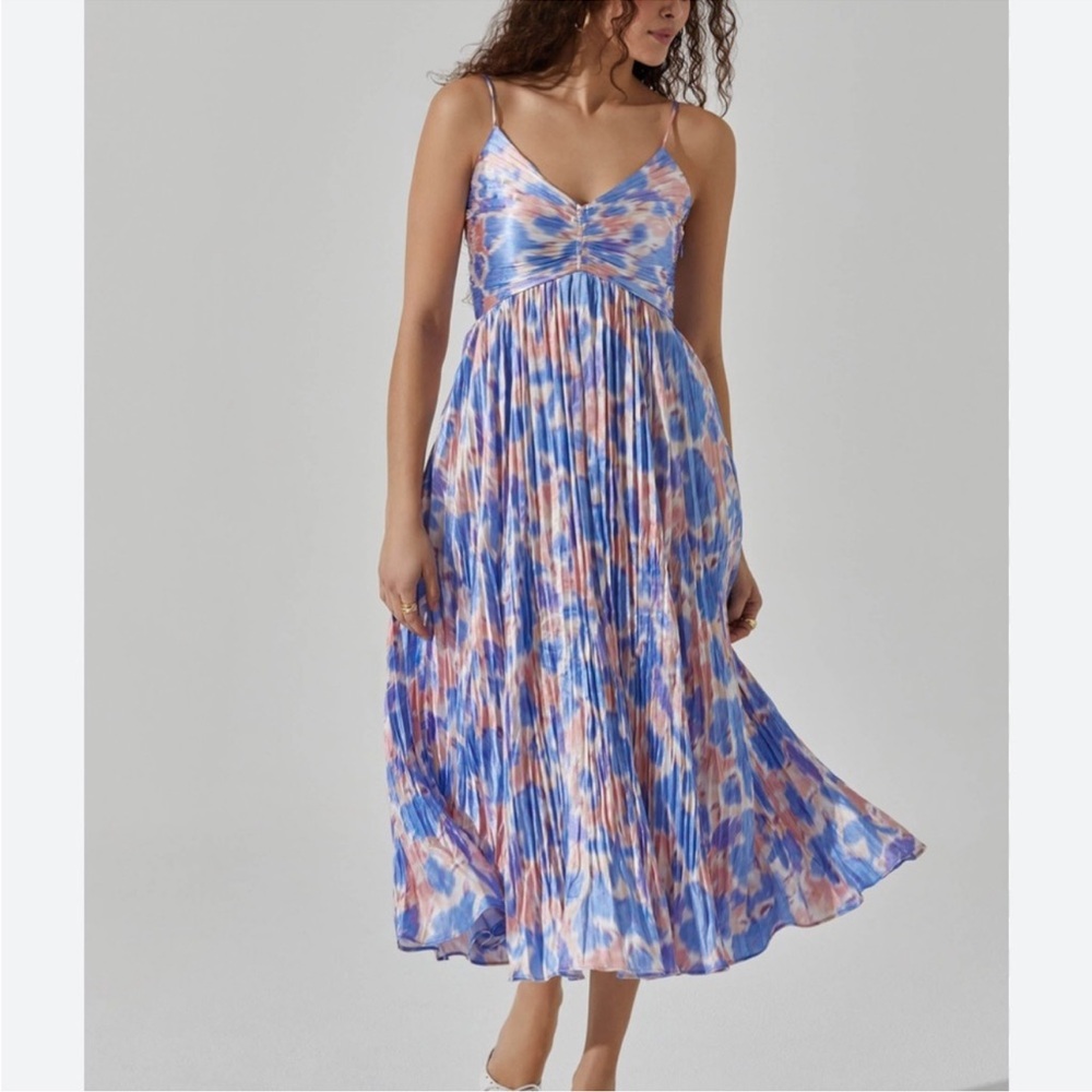 Astr Blue and Pink Ruched Midi Sundress